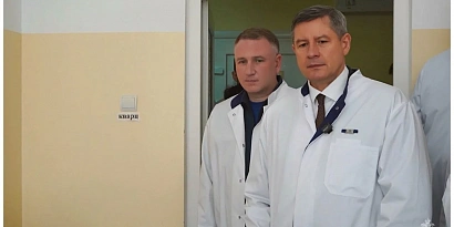 Губернатор Брянской области Егор Ковальчук посетил пожарных Брянского пожарно – спасательного центра, пострадавших при ликвидации пожара в Жуковке