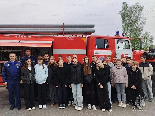 Школьники побывали в гостях у гордеевских пожарных