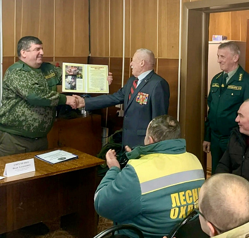 Наш Народный музей г.Почепа посетили сотрудники лесопожарной службы