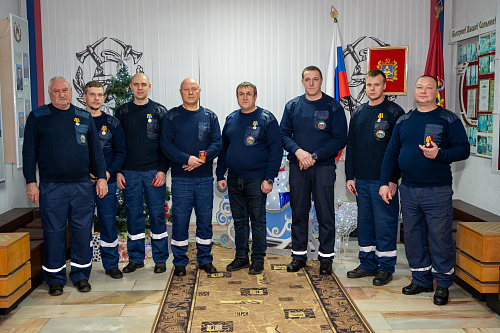 Спасатели Брянского пожарно – спасательного центра награждены за ликвидацию последствий чрезвычайной ситуации
