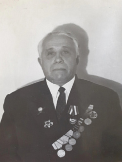 Владимир Троян хранит и передает своим детям память о героическом подвиге деда