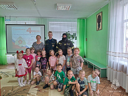 Одна из причин возникновение пожаров – детская шалость и неосторожное обращение с огнём.