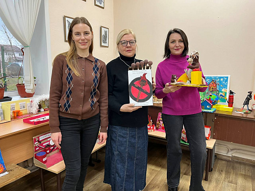 Методисты Брянского пожарно-спасательного центра приняли участие в подведении итогов творческого конкурса по пожарной безопасности