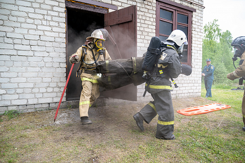 Гордое звание — газодымозащитник: труд, тренировки, спасение жизней.