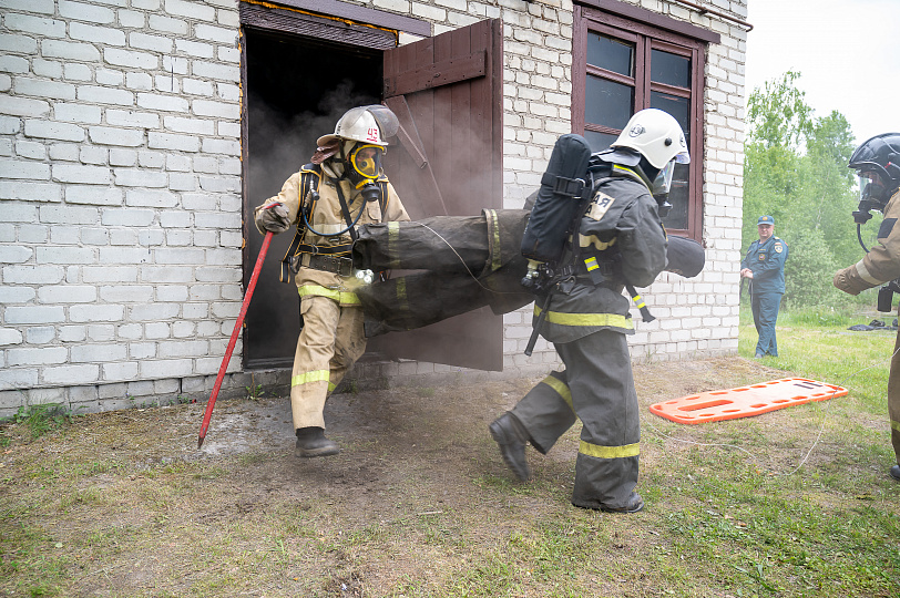 Гордое звание — газодымозащитник: труд, тренировки, спасение жизней.