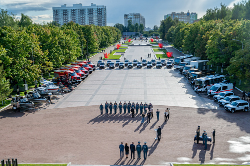 На оснащение пожарно-спасательных подразделений Брянской области направлена новая техника