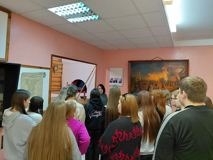 Студенты Брянского кооперативного техникума посетили пожарно-техническую выставку